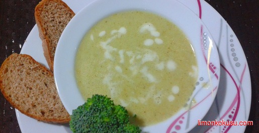 Kremalı Brokoli Çorbası Tarifi