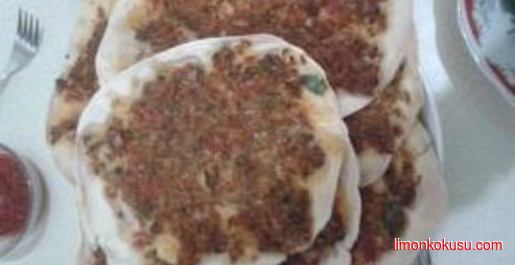 Ev Yapımı Lahmacun Tarifi