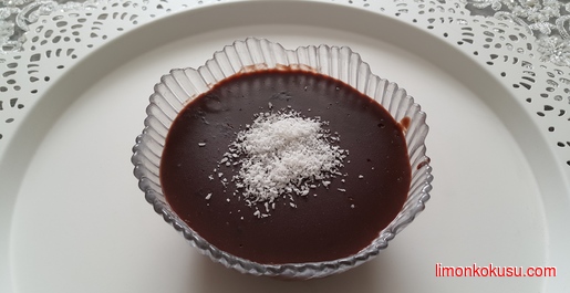 Çikolata Parçalı Puding Tarifi