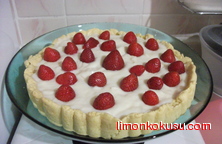 Çilekli Tart Tarifi