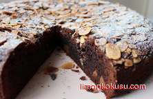 Çikolatalı Bademli Browni Tarifi